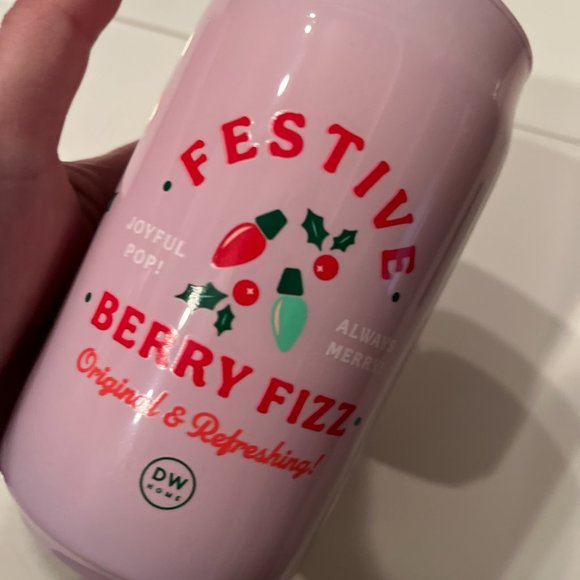 Scented Candle by DW Home Berry Fizz  – TikTok Famous Soda Can Design (hol/x) - Picture 3 of 10